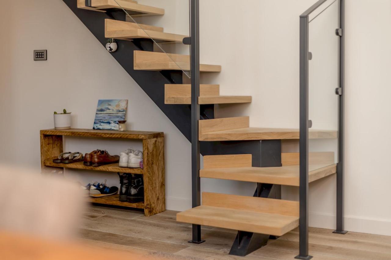 Pass The Keys Stunning 3 Bed Loft Style Apt With Free Parking EDI Exteriér fotografie