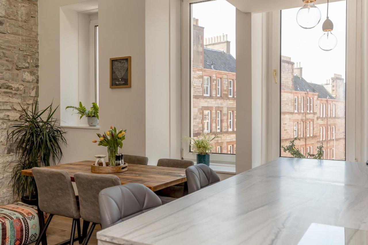 Pass The Keys Stunning 3 Bed Loft Style Apt With Free Parking EDI Exteriér fotografie