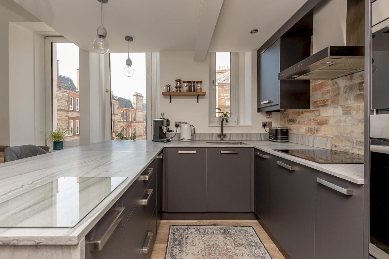 Pass The Keys Stunning 3 Bed Loft Style Apt With Free Parking EDI Exteriér fotografie