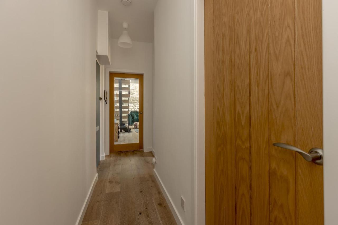 Pass The Keys Stunning 3 Bed Loft Style Apt With Free Parking EDI Exteriér fotografie