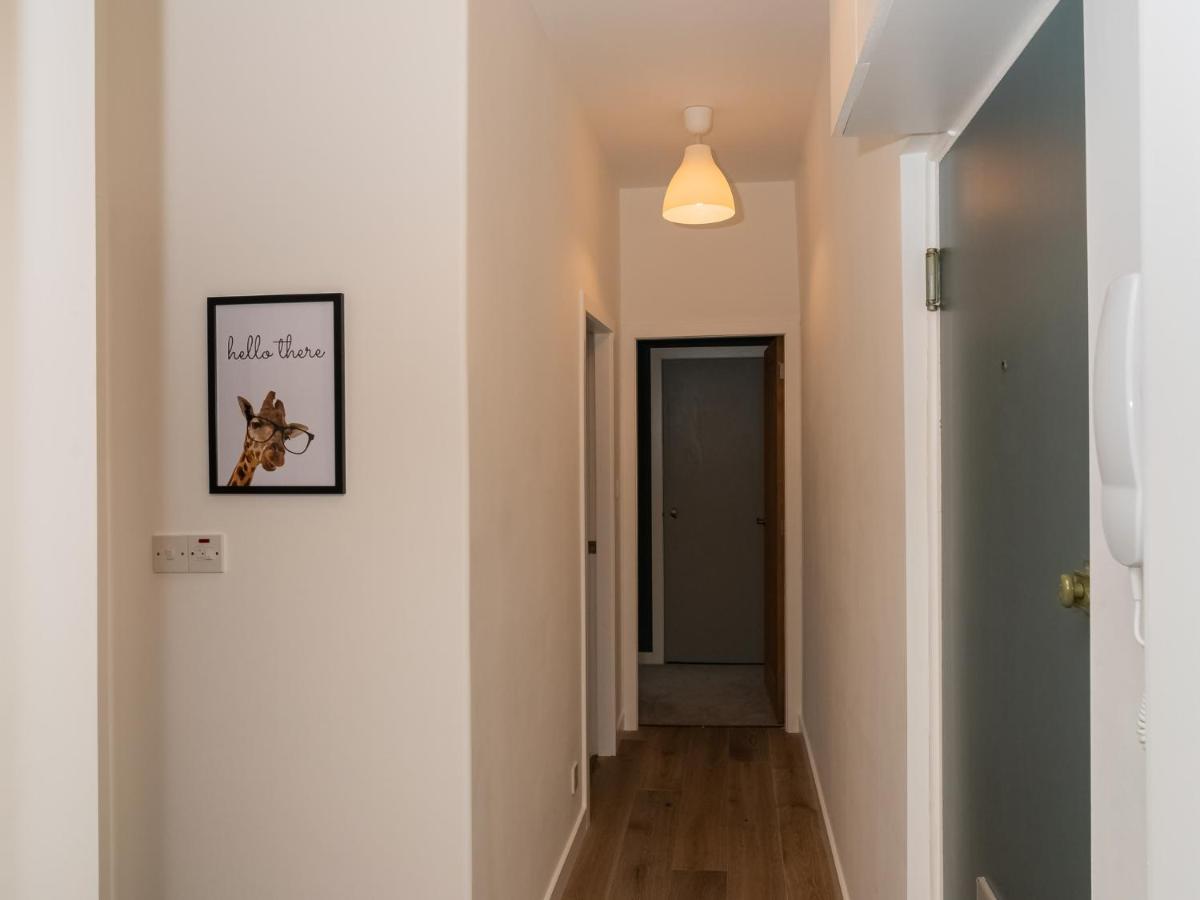 Pass The Keys Stunning 3 Bed Loft Style Apt With Free Parking EDI Exteriér fotografie