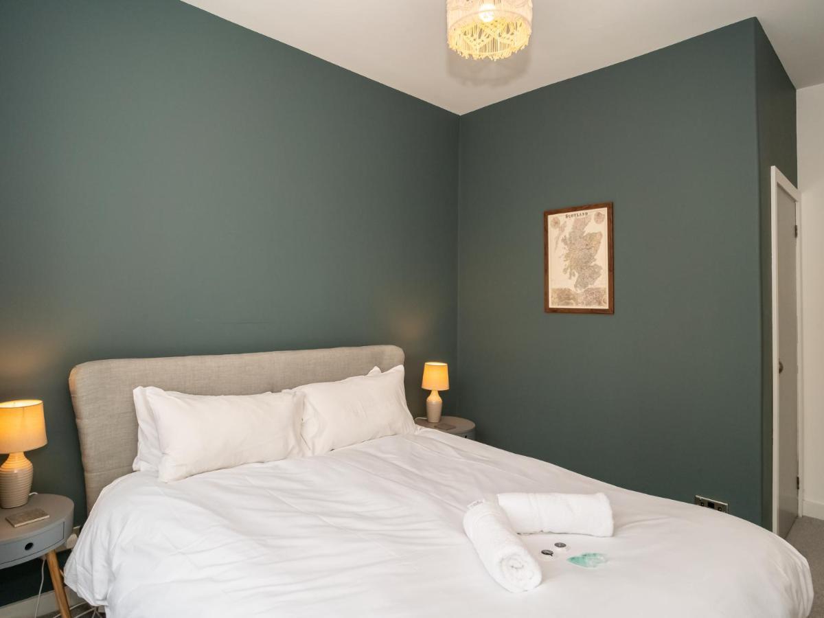 Pass The Keys Stunning 3 Bed Loft Style Apt With Free Parking EDI Exteriér fotografie
