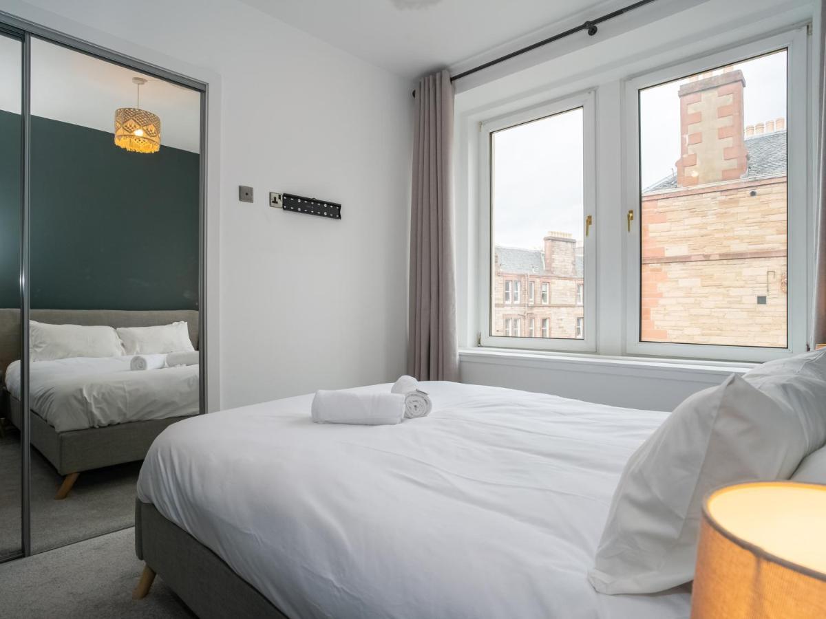Pass The Keys Stunning 3 Bed Loft Style Apt With Free Parking EDI Exteriér fotografie