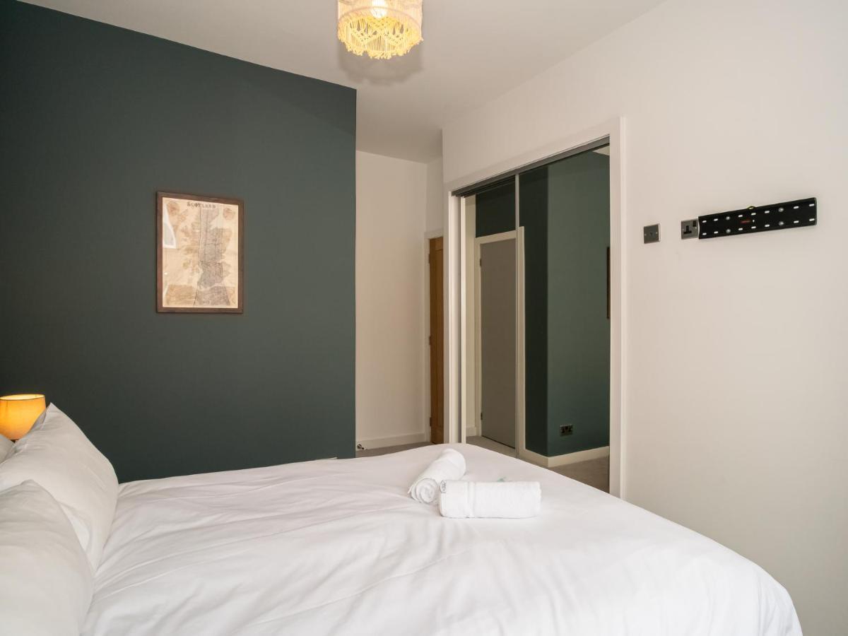 Pass The Keys Stunning 3 Bed Loft Style Apt With Free Parking EDI Exteriér fotografie
